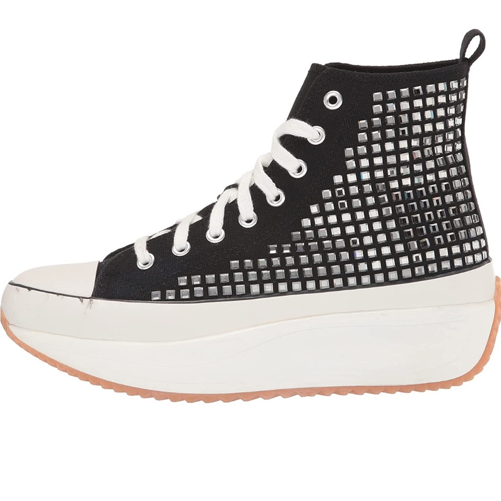 Madden Girl Women's Winnona Sneaker, Black and White. Size 9.